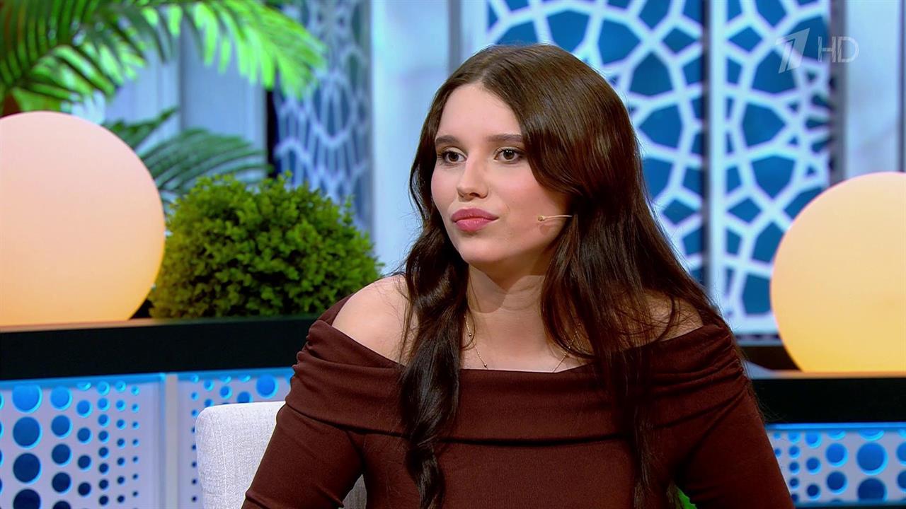 Лягушачья уха, жареные ужи и личинки: невеста "Давай поженимся!" о детстве с отцом