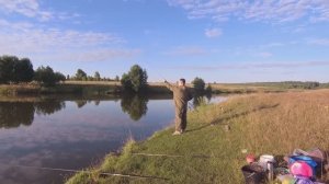ПРИЕХАЛИ НА ЧАСТНЫЙ ПРУД. ГУСТЕРА БЕРЕТ НЕ СТЕСНЯЯСЬ. ХОЗЯИН РАЗРЕШИЛ ЛОВИТЬ РЫБУ