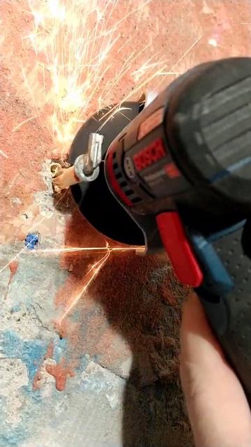 мини болгарка Bosch gws 12v-76 смотреть онлайн