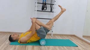 10  упражнений для здоровой и красивой осанки с валиком