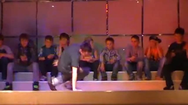 Выпускной школы Break-Dance смотреть онлайн