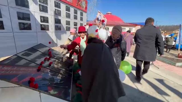 Улуу Кыайыы 80 сылыгар анаммыт Ходоро нэһилиэгин парада