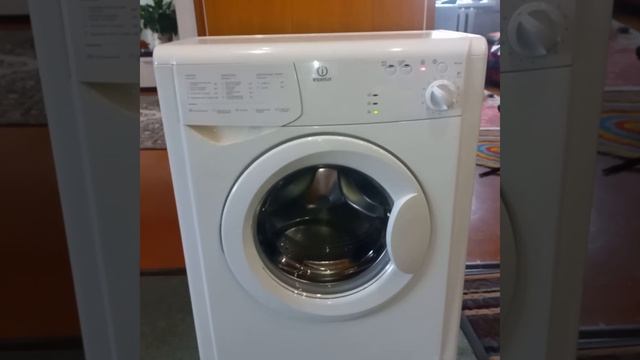 Стеральная машинка INDESIT 3.5 кг. смотреть онлайн