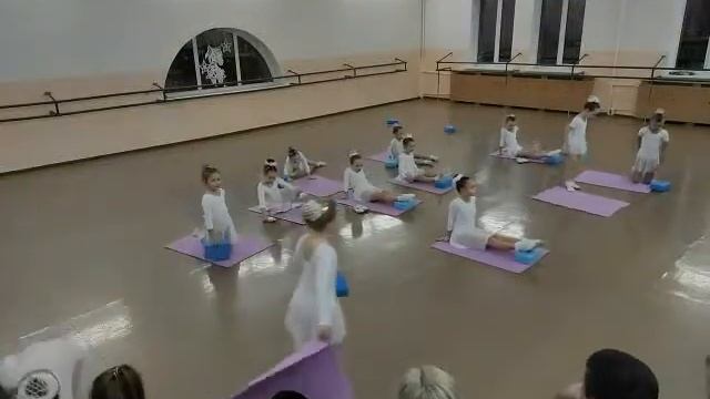 Открытый урок: группа "Вишенки" смотреть онлайн