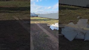 Строим дом 🏡 на своём участке. Установили окна, входн?