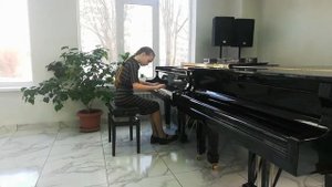 Аулова Ксения. ДМХШ г.Белгород. И.Гайдн соната N°12, 1 часть соль мажор.