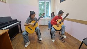 Ансамбль гитаристов - О. Киселёв "Школьный выпускной бал 21 июня 1941 года"