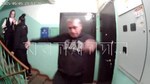 Отец подростка из группы молодёжи, избивавшей бомжей ради развлечения, напал на соседей