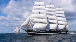 Барк «Крузенштерн» прибыл с официальным визитом в Порт-Луи на Маврикии