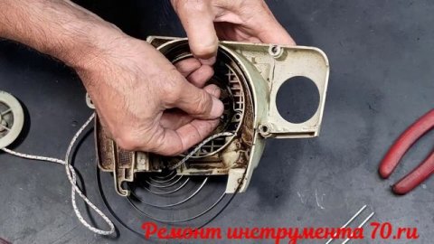 Как поставить пружину стартера бензопилы Штиль- 180,170 #?
