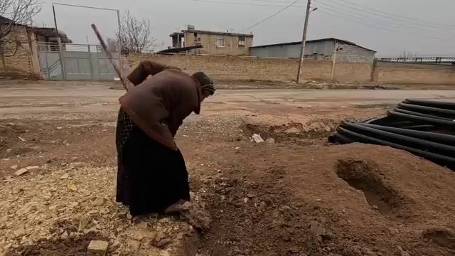 09.02.2025 Распорядок дня Тайебы и детей в холодный зимний день с выпечкой хлеба берко смотреть онлайн