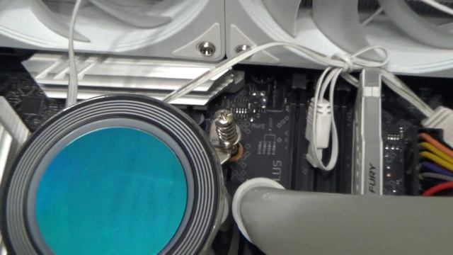 Установка водяного охлаждения Infinite space cs360 white в новый ?