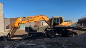 Экскаватор Hyundai 210w-9s замена грунта🚧