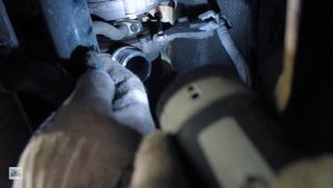 Неисправность турбины на дизельном моторе.