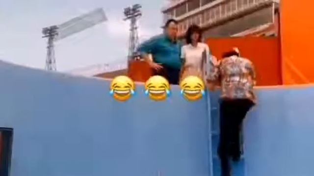 Прикольный парень смотреть онлайн