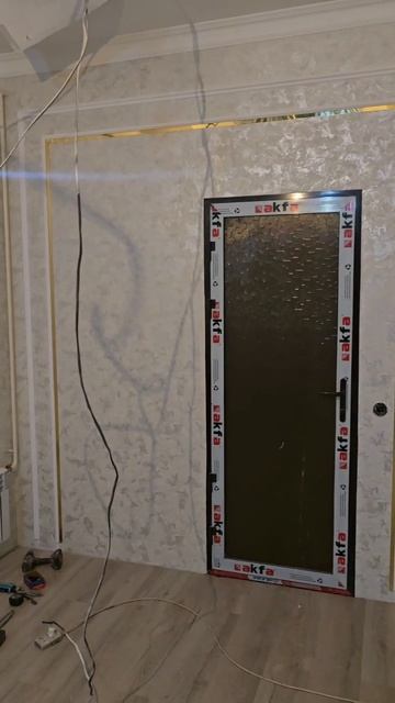 Фасадные обои — это круто! ✨🏠 #Ремонт #Обои #Дизайн #Д? смотреть онлайн