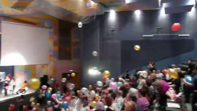 Сброс ВОЗДУШНЫХ ШАРОВ смотреть онлайн