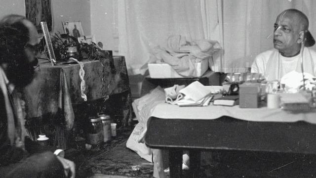 Лекция Шрилы Прабхупады 15.05.1970, Лос-Анжелес. Шри Ишопанишад 10. Дхира-контролирующий чувства.