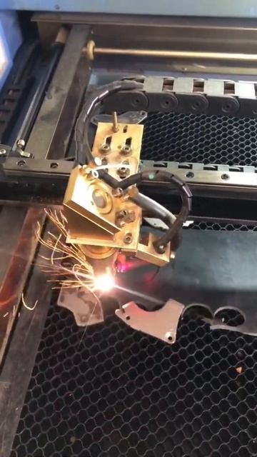 Уплотнитель из резины на чпу смотреть онлайн