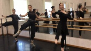 БАТМАН ФОНДЮ С РОНД ДЕ ЖАМБ АН ЛИЕР