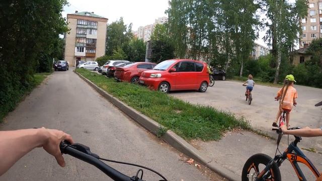 на пути к детской площадке, 09.07 смотреть онлайн