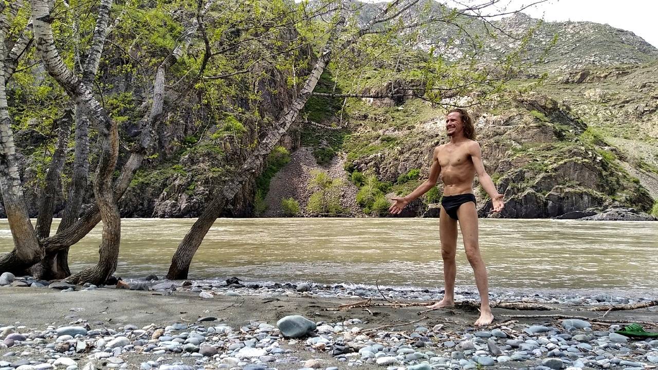 🌞💦 Открываю купальный сезон в Горном Алтае! 
14 мая 2025 - Катунь, устье Чуи.