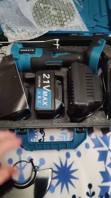 Обзор покупателя на аккумуляторную болгарку 125 mm DNESTR смотреть онлайн