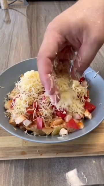 ПИЦЦА В МИКРОВОЛНОВКЕ смотреть онлайн