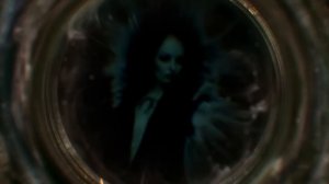 ГАДАЛКА: Стеклянная бабочка, Стареющая