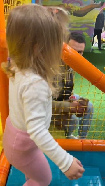 #домашнийвлог #доча #дочь #гуляемвместе #розовый #друзь смотреть онлайн