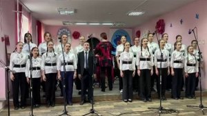 "Криничка" (слова и музыка Р. Шацев)