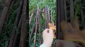 Как вытащить арматуру из земли))) #деревенскаяжизнь