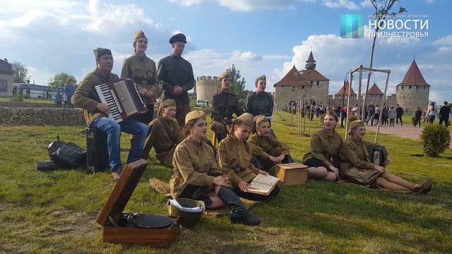 Живая фотозона. Катюша на фестивале "Музыка Победы" смотреть онлайн