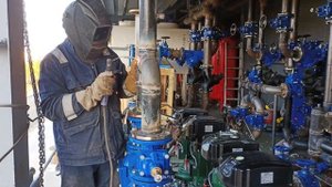 Сварка трубы 76 неповаротный стык трубы.#welder #weld #обучен