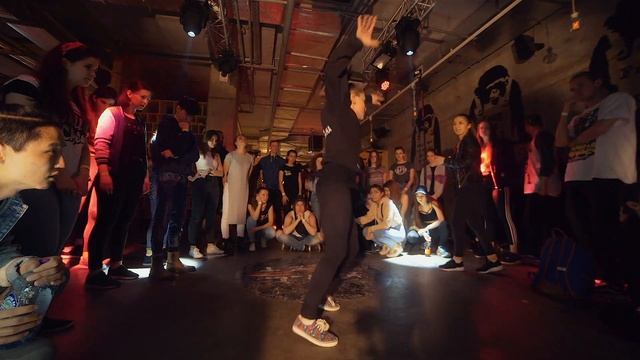 АНОШИНА VS КУДАШОВА ЮЛЯ | 1/4 DANCEHALL PRO | KILL THE BEAT V смотреть онлайн