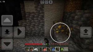 2 часть выживания сходили в шахту добыл первые алмазы.и скравтил стол зачерования. играл мирная слож