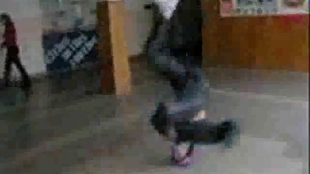 Щекино BREAK DANCE.avi смотреть онлайн