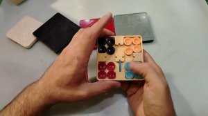 ИНТЕРЕСНАЯ ИГРА ГОЛОВОЛОМКА ИЗ СССР 4 ПО 4,КТО ЗНАЕТ КАК В НЕЕ ИГРАТЬ ПИШИТЕ.