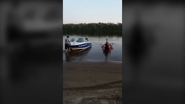 Самоходный прицеп для лодки смотреть онлайн