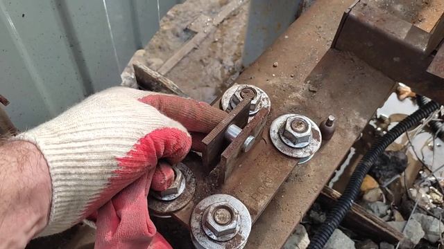 Замена роликовых опор Ролтэк на общественных откатны?