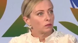 а ведь это евродипломатиха, подружка зеленского