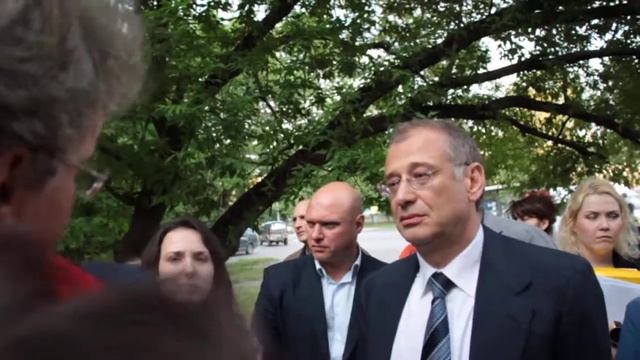 Встреча гаражников Матвеевского с депутатом ч.2 смотреть онлайн