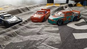 Молния Маккуин и Метр истории про машинки