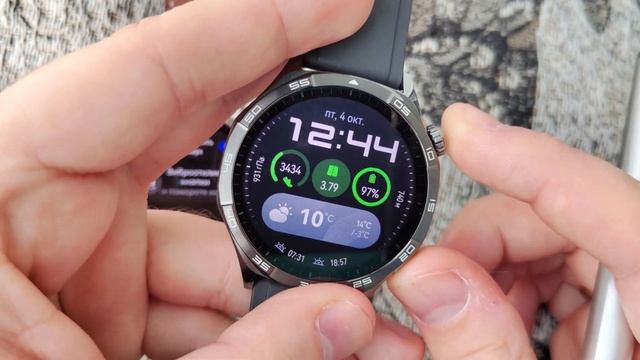 А стоит ли обновляться? Сравниваем Huawei GT5 и GT4 смотреть онлайн