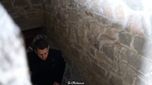 Un Jeune Dentiste Achète Le Château de Son Village en Belgique