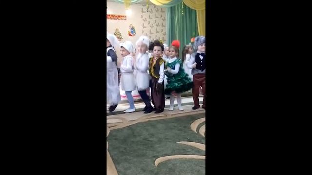 Поздравление с Новым Годам Ляли... Студия Жан Жак 911 Кременчуг смотреть онлайн