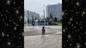 Наталья Фриске забрала дочку Луну от родителей Выбрались в любимый парк