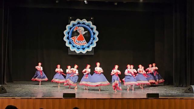 Смоленский гусачок - Ансамбль народного танца «Росинки» смотреть онлайн