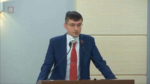 Ох сколько же льют в уши