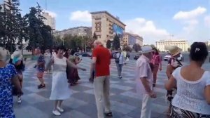 Девочка в платье из ситца танцы Dancing Харьков 14.07.2024
